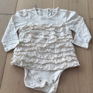 BABY GAP Classic Cream Ruffle One-Piece for Baby Girls - 12/18 months